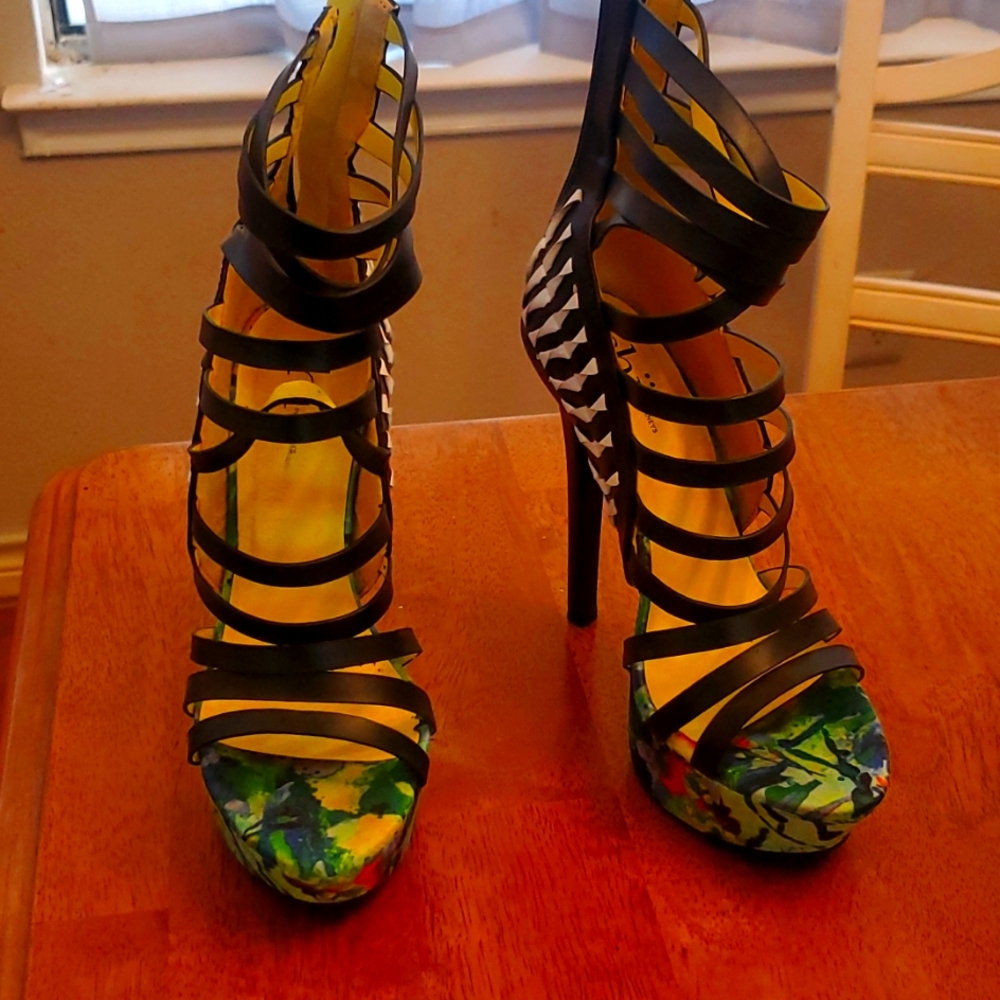 Shi by Journey 4 inch high heels